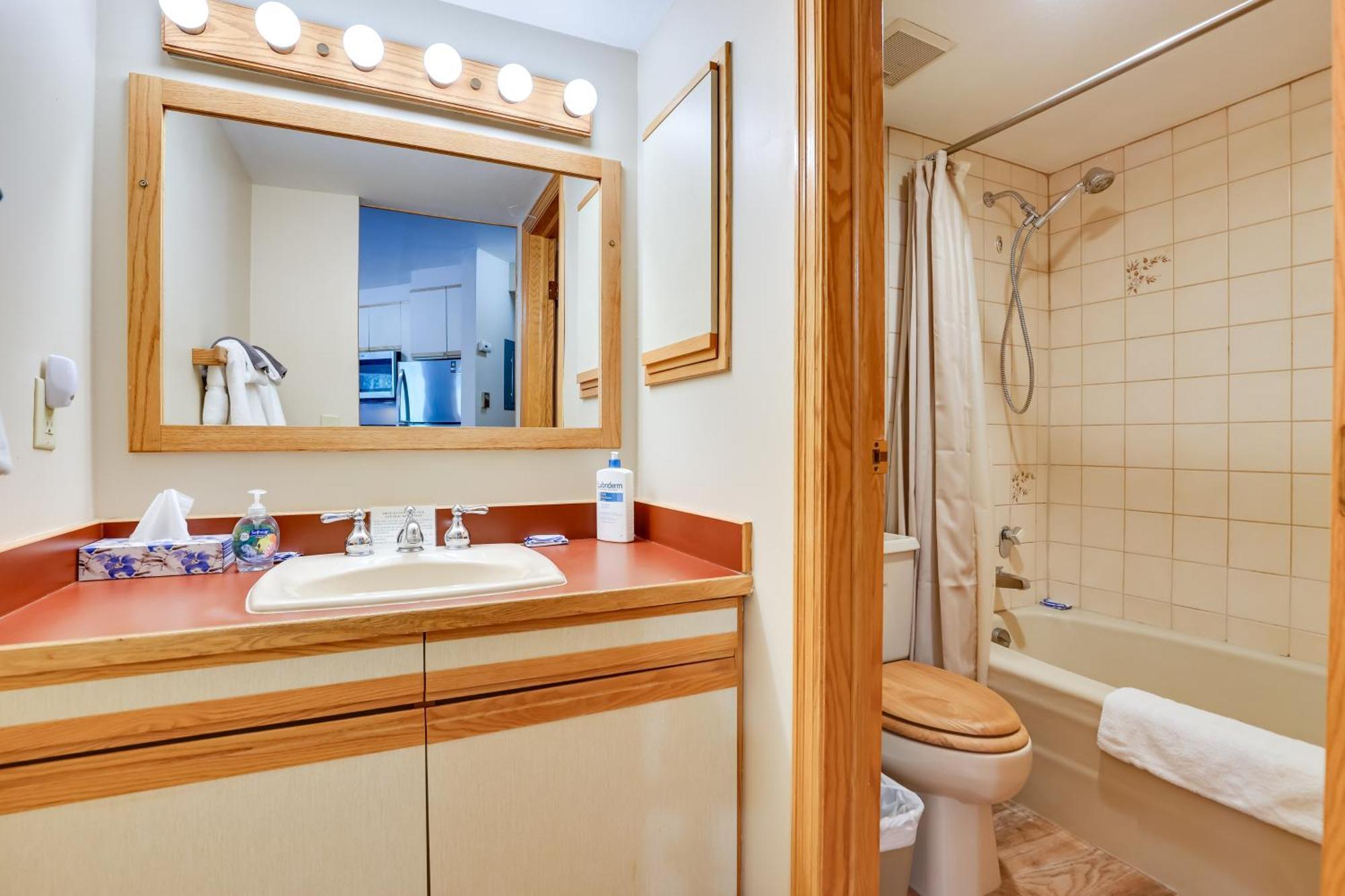 Ski-Inandski-Out Retreat With Iron Horse Pool Access! วินเทอร์พาร์ค ภายนอก รูปภาพ