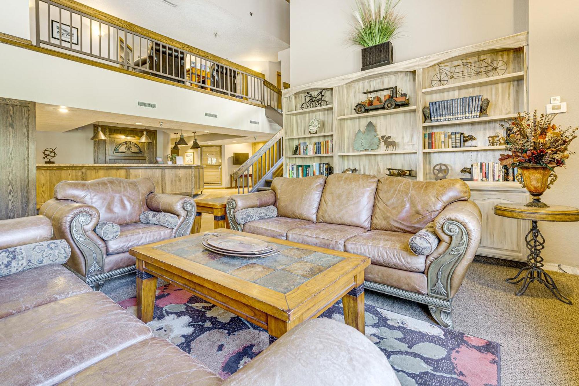 Ski-Inandski-Out Retreat With Iron Horse Pool Access! วินเทอร์พาร์ค ภายนอก รูปภาพ